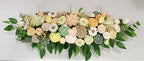 Centro de Mesa Floral de Cera Alejandría. Lujo rústico con flores en tonos pastel y verde salvia. Decoración ecológica y sostenible para eventos y hogar.