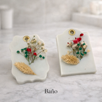 Wax tablets aromáticas de lujo para baño elaboradas con cera de soja natural y flores secas, ambientador elegante para armarios y cajones, decoración aromática premium A Toda Vela BCN estilo editorial de lujo.