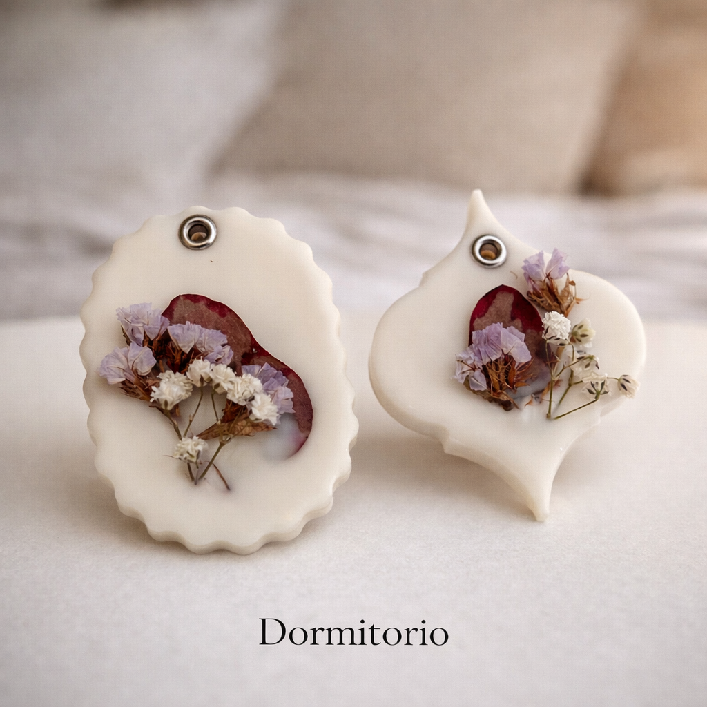Wax tablets perfumadas para dormitorio con cera de soja y flores secas naturales, fragancia delicada para armarios y cajones, ambientador artesanal de lujo para ropa y textiles A Toda Vela BCN.