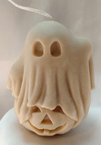 Vela Artesanal de Halloween "Fantasma sobre Calabaza"