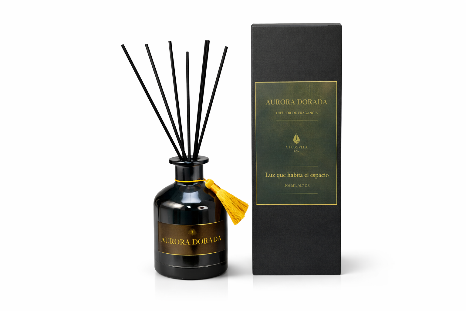 Difusor de fragancia Aura Dorada con estuche negro premium y diseño elegante de A Toda Vela BCN