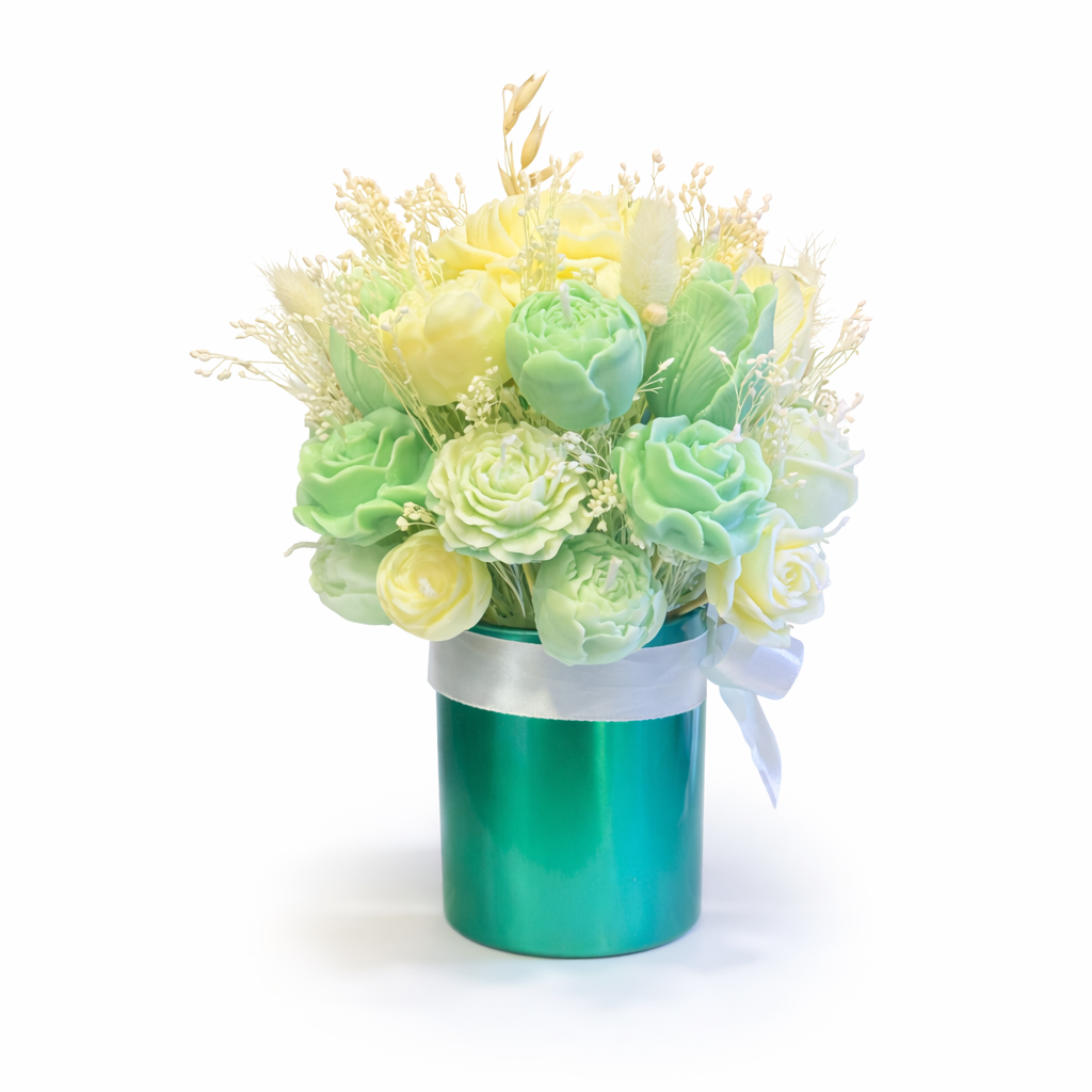 Centro de Mesa de Lujo Salónica en jarrón con textura brillante. Arreglo floral ecológico en tonos amarillo y verde, ideal para decoración de gala y eventos premium.
