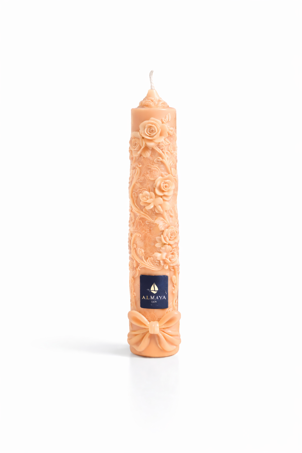 Vela cónica de autor Aura Atelier ROSAE con diseño floral ornamental, elaborada artesanalmente en color Naranja.