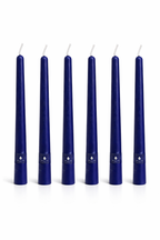 Pack de 6 velas cónicas Áurea Magna Azul Royal, velas artesanales de alta gama para bodas, eventos y decoración de lujo.