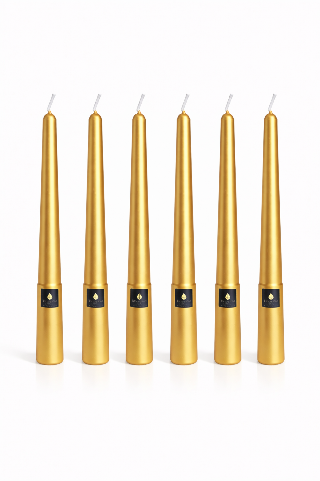 Pack de 6 velas cónicas Áurea Dorada, velas artesanales de alta gama para bodas, eventos y decoración de lujo.