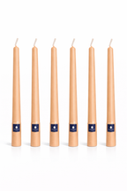 Pack de 6 velas cónicas Áurea Magna Naranja, velas artesanales de alta gama para bodas, eventos y decoración de lujo.
